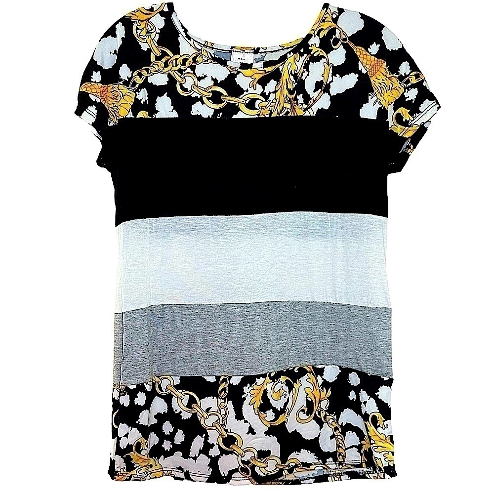 MISS 2 DAY Color Blocked Scoop Neck T-Shirt with Cap Sleeves.